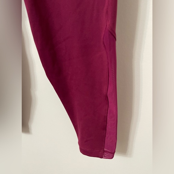 Le Ore Ruby Cranberry Red Andria Mesh Full-Length High Rise Leggings Size Small - Picture 7 of 10